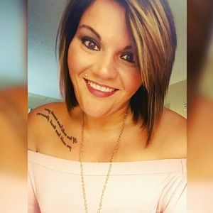 Meet your Posher, Stephannie